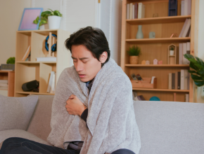 感冒吃什麼才有用?喉嚨痛、流鼻水、咳嗽吃什麼?感冒期這樣吃才對 1 感冒吃什麼才有用?喉嚨痛、流鼻水、咳嗽吃什麼?感冒期這樣吃才對