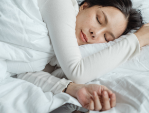 睡眠不足